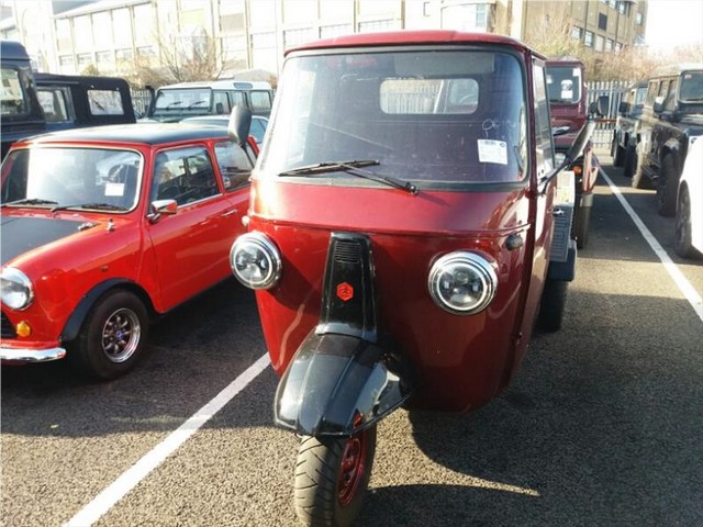 Vespa Douglas Tricycle